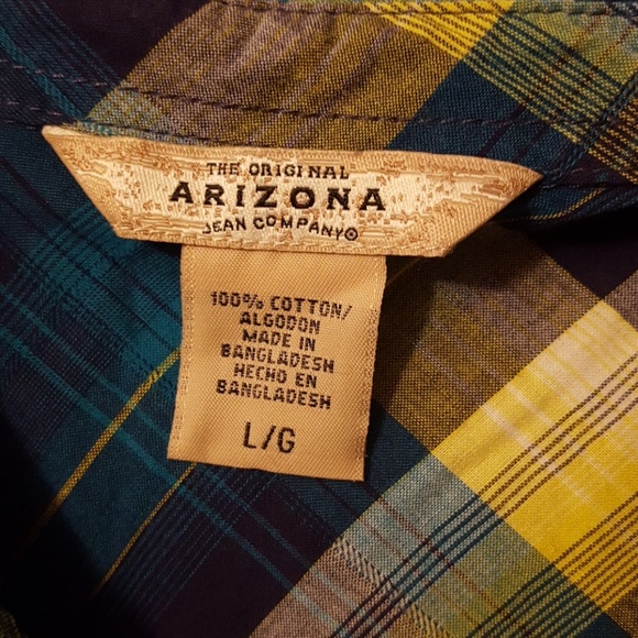 Arizona short sleeve plaid button down - Picture 3 of 3